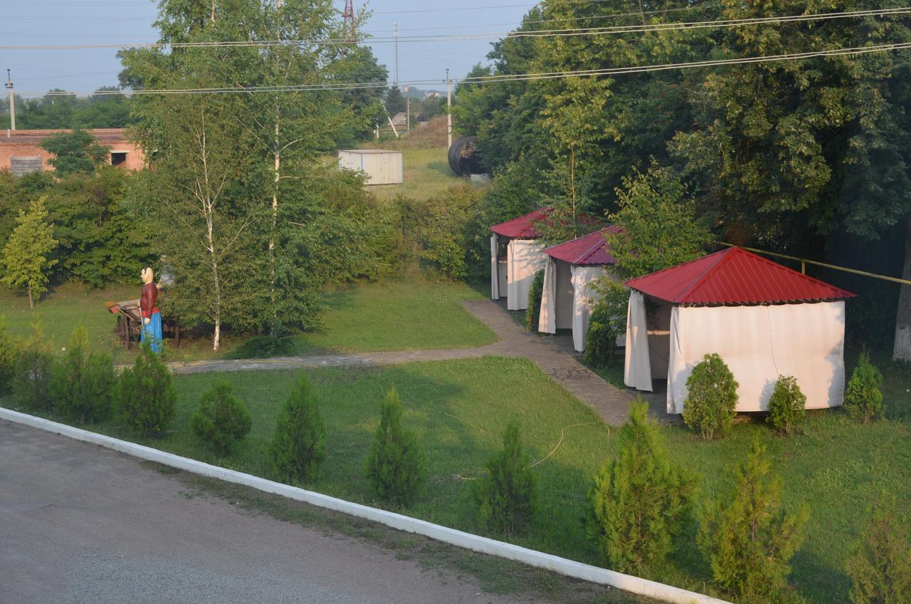 Kozatska Zastava Motell Kropyvnytskyj Exteriör bild